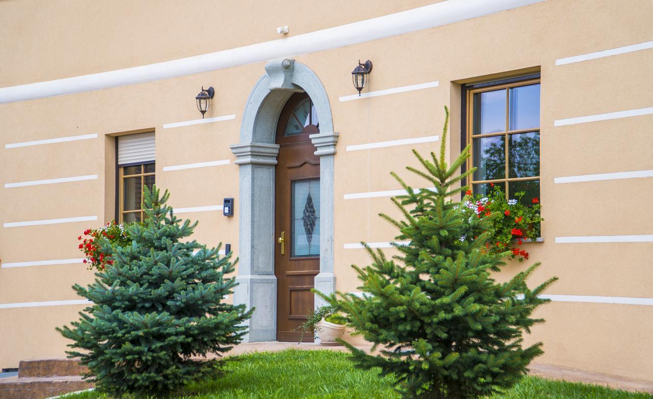 Bed & Breakfast Karun Cerklje na Gorenjskem Eksteriør bilde