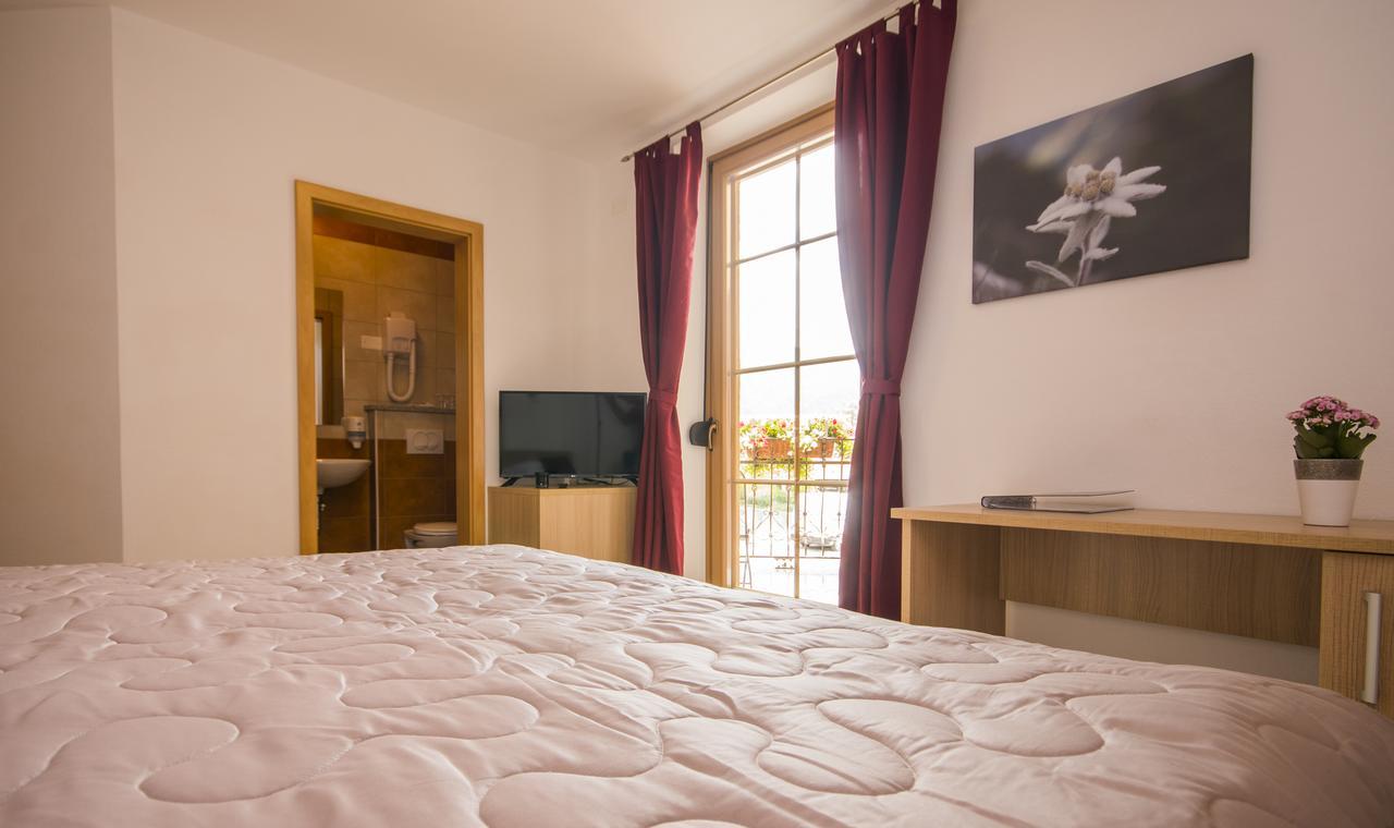 Bed & Breakfast Karun Cerklje na Gorenjskem Eksteriør bilde